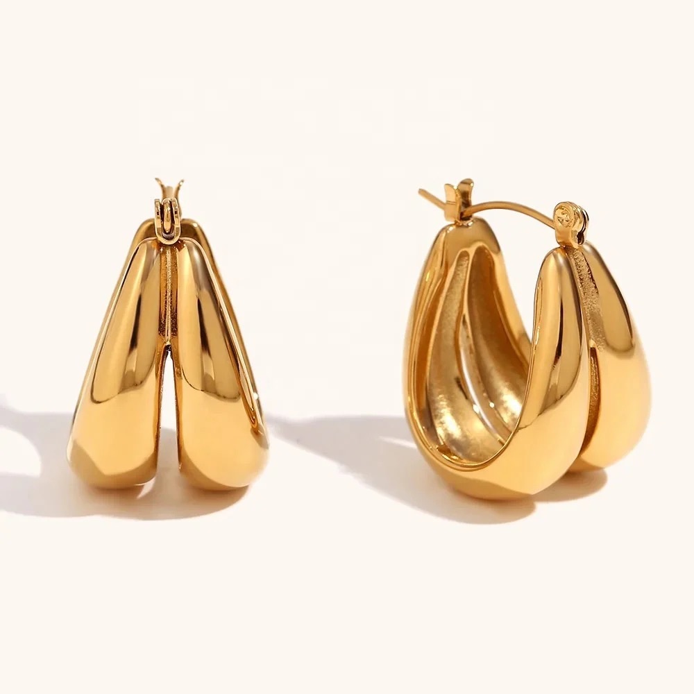 Elegant Gold Hoop Earrings